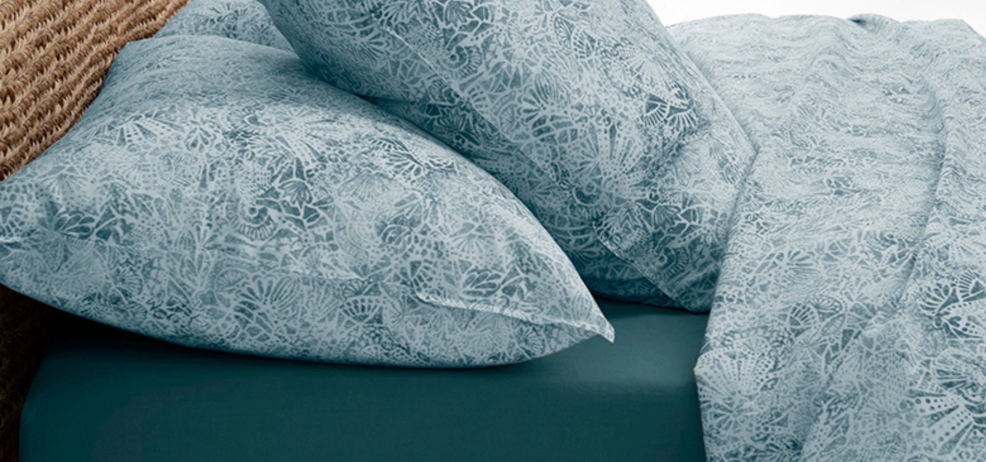 slider image slider_item_XHYJbc